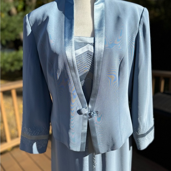 Venezia Fashions Wedding Attire Dress - Picture 9 of 11